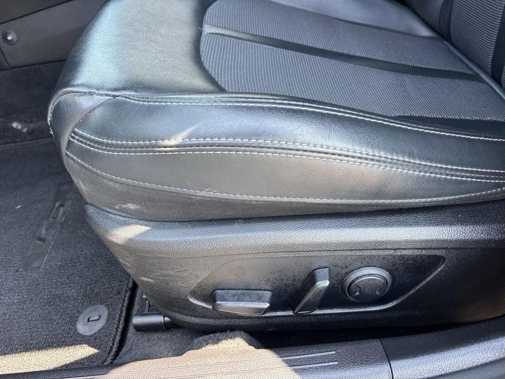 Used 2022 Black Kia GT-Line image 17