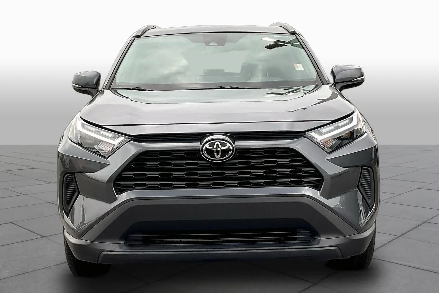 Used 2023 Magnetic Gray Metallic Toyota XLE image 4