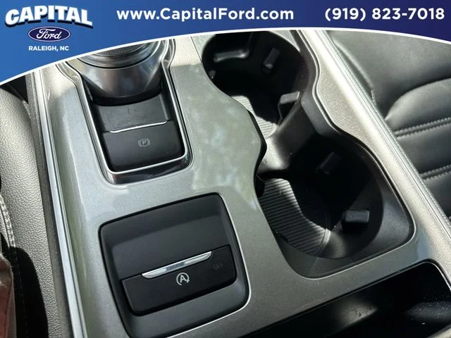 Used 2023 Black Ford SEL image 32