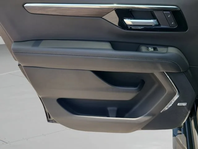 New 2026 Black Chevrolet LT image 20
