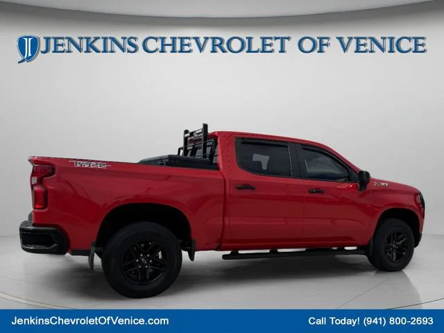 Used 2021 RED HOT Chevrolet LT Trail Boss image 4