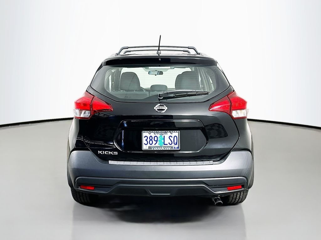 Used 2019 Super Black Nissan S image 7