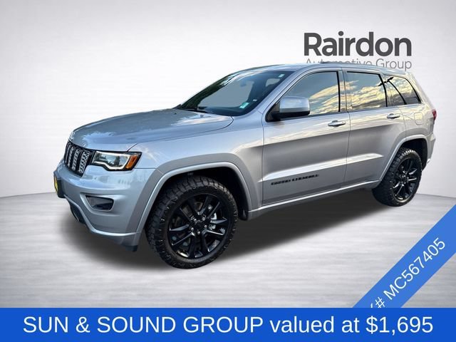 Used 2021 Billet Silver Metallic Clearcoat Jeep Laredo X image 3