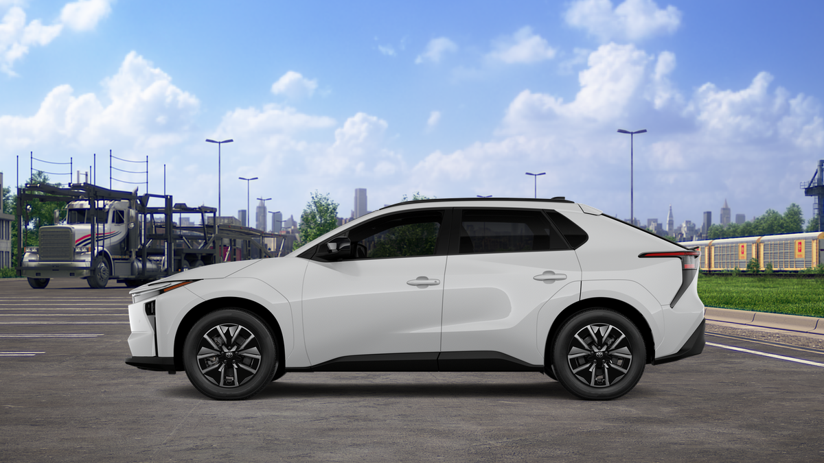 New 2026 Wind Chill Pearl Toyota XLE image 4