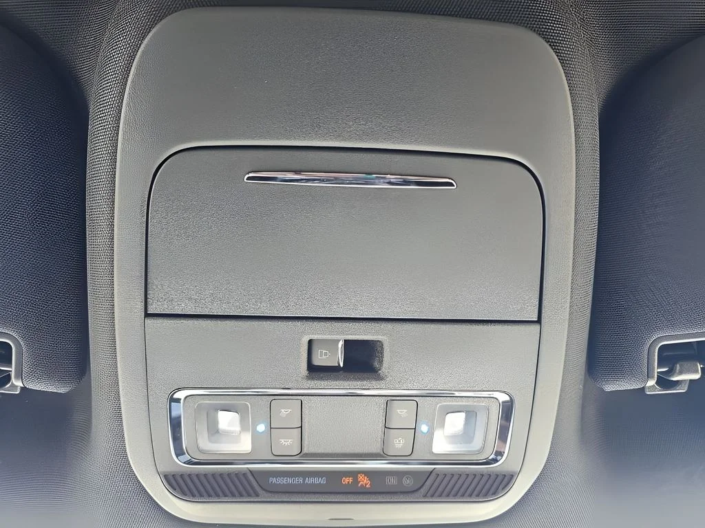 New 2025 Iconic Silver Metallic Ford Lariat® image 28