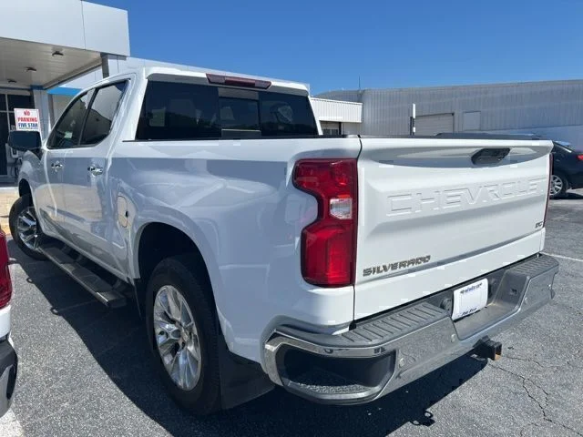 Used 2022 White Chevrolet LTZ image 8