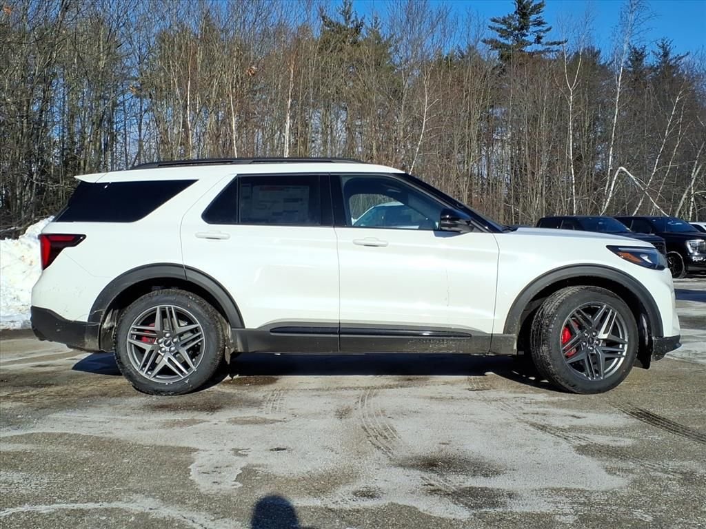 New 2026 Star White Metallic Tri-Coat Ford ST image 4