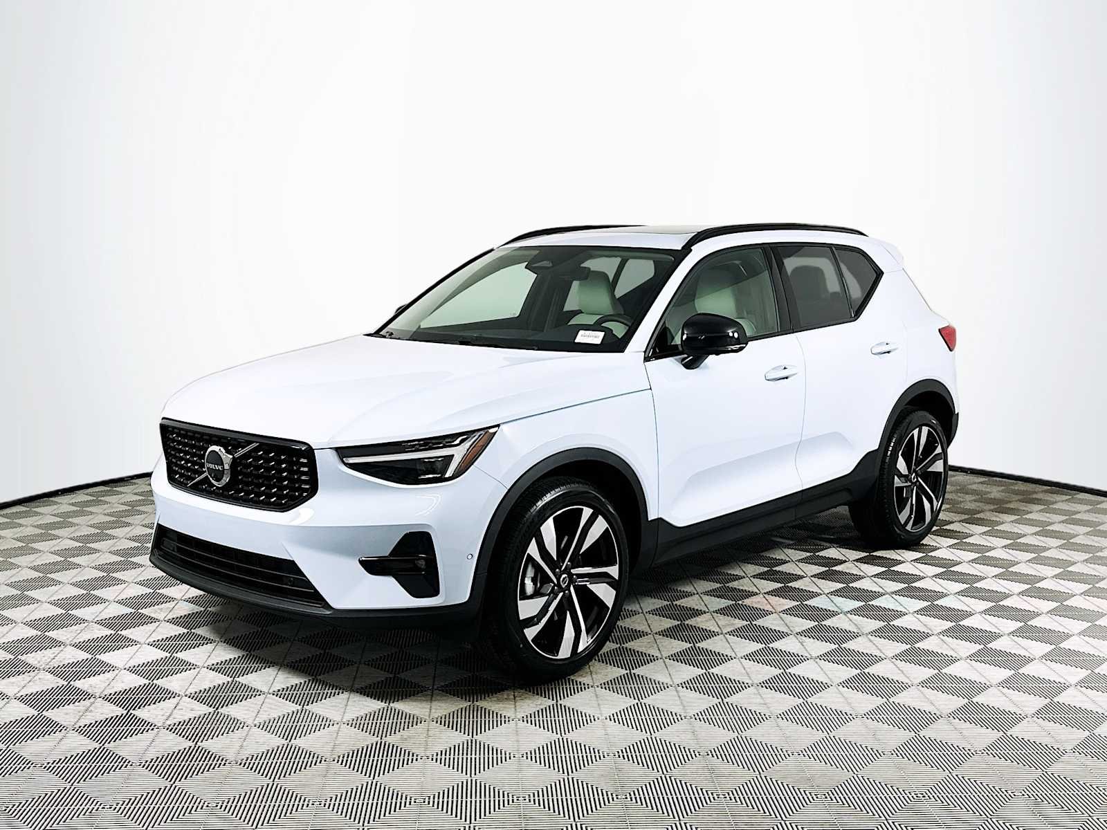 New 2026 Cloud Blue Volvo Ultra image 3