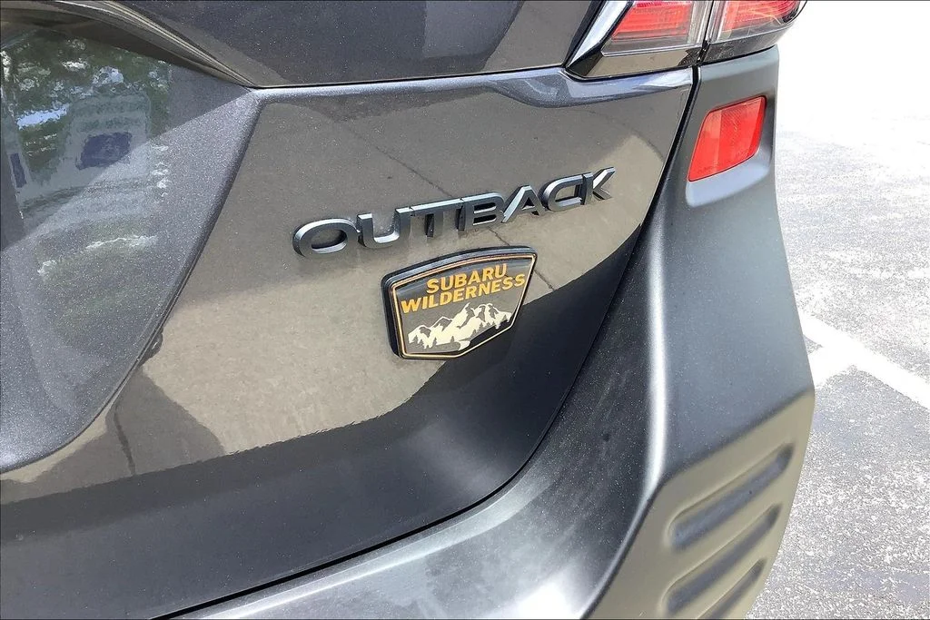 Used 2025 Gray Subaru Wilderness image 9