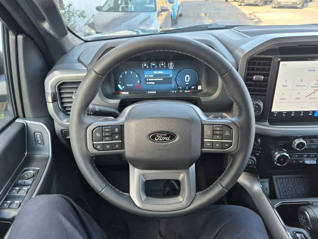 2025 Ford F-150 XLT - Photo 28