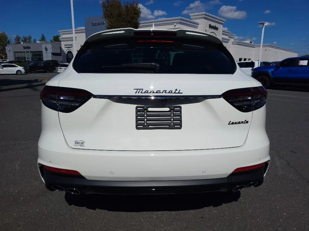 Used 2024 Bianco Maserati Modena Ultima image 20
