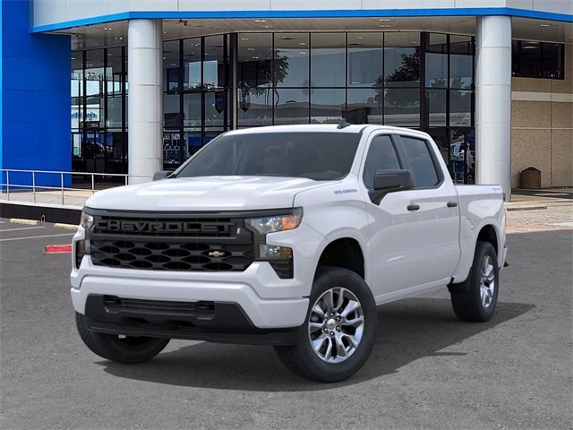 New 2026 Summit White Chevrolet Custom image 6