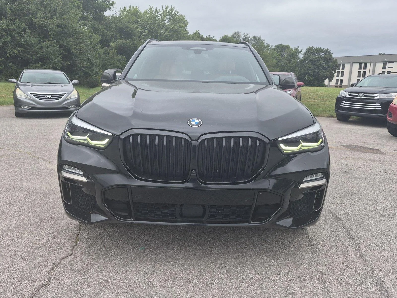 Used 2021 Black Sapphire Metallic BMW M50i image 8