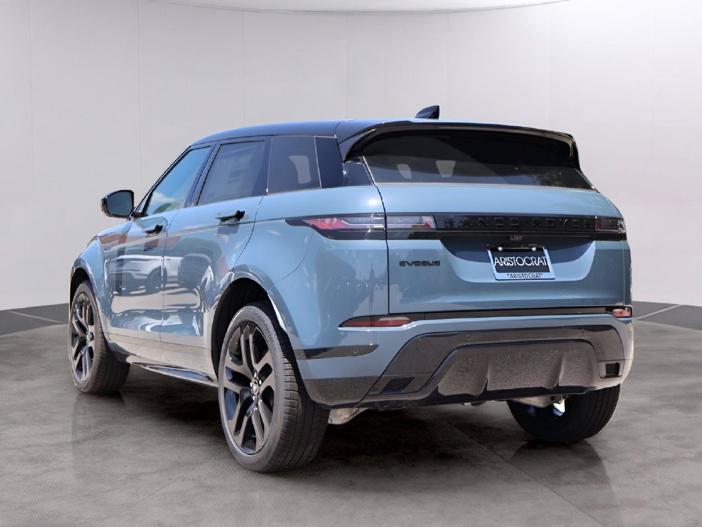Used 2026 Tribeca Blue Metallic Land Rover Dynamic image 7