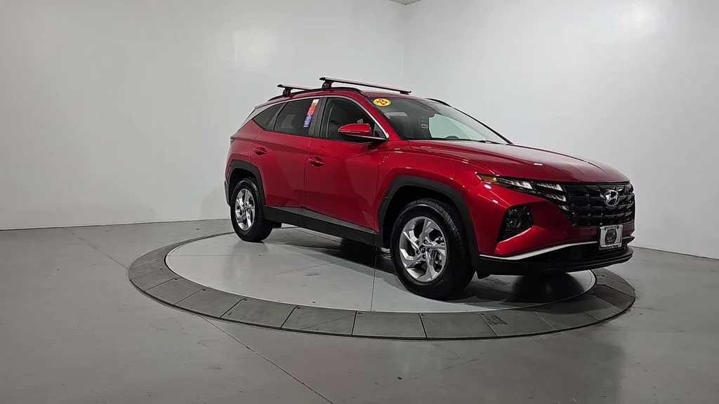Used 2023 Red Hyundai SEL image 8