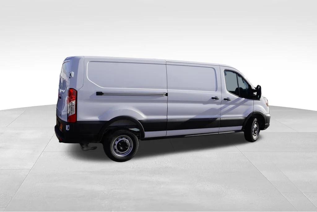 New 2026 Oxford White Ford Base image 4