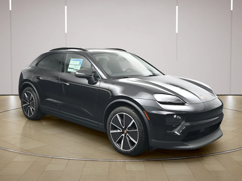 2025 Porsche Macan S - Photo 27