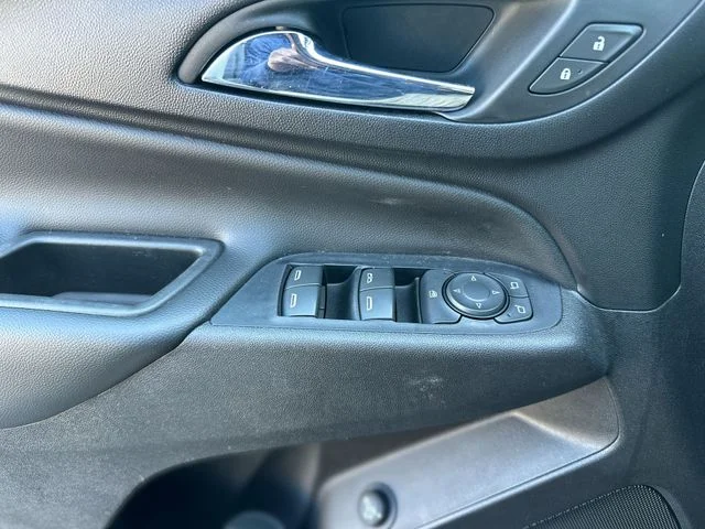 Used 2019 Silver Chevrolet LT image 14