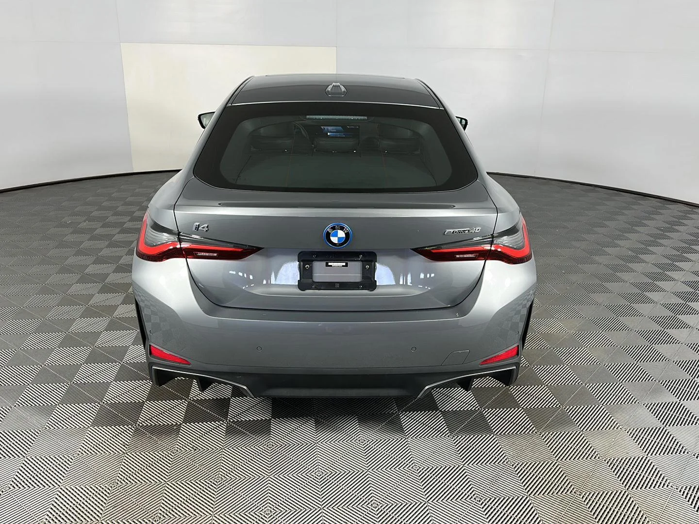 Used 2023 Skyscraper Grey Metallic BMW eDrive40 image 9