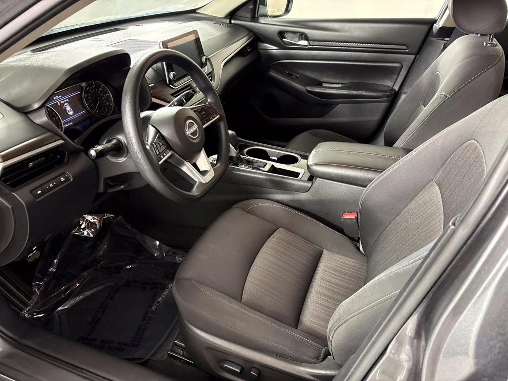 Used 2024 Gray Nissan 2.5 SV image 26