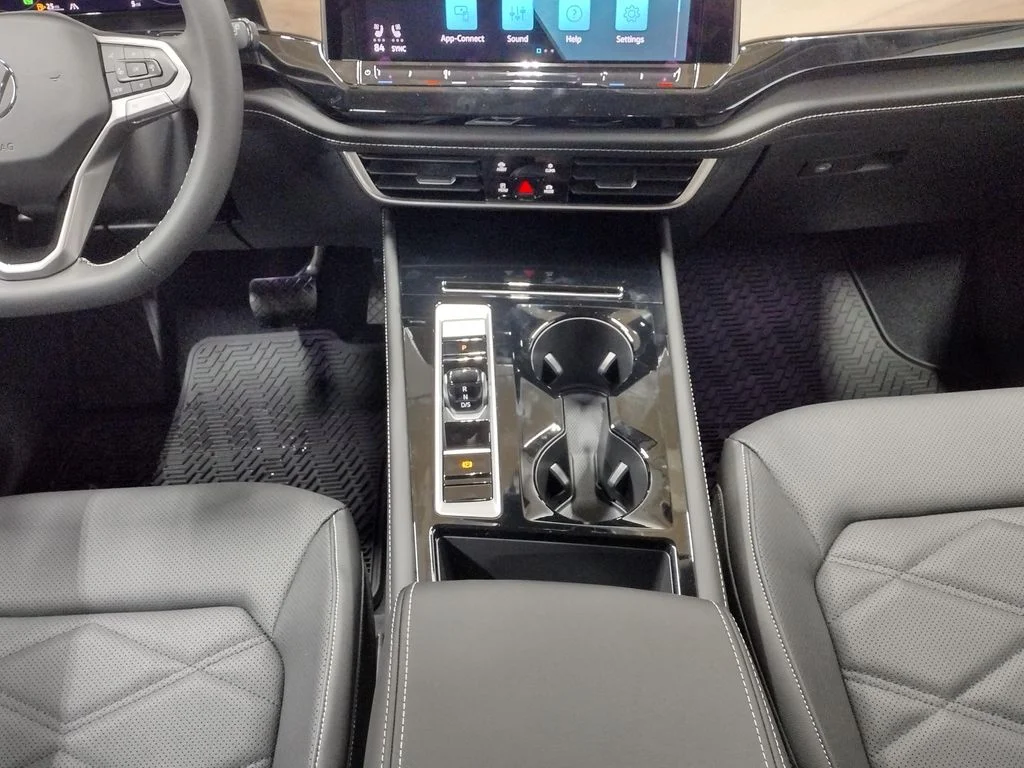 New 2026 Black Volkswagen 2.0T SE w/Technology image 42