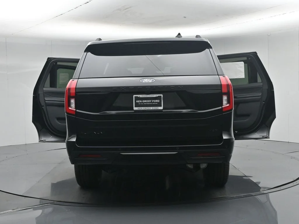 New 2027 Agate Black Metallic Ford Platinum image 37
