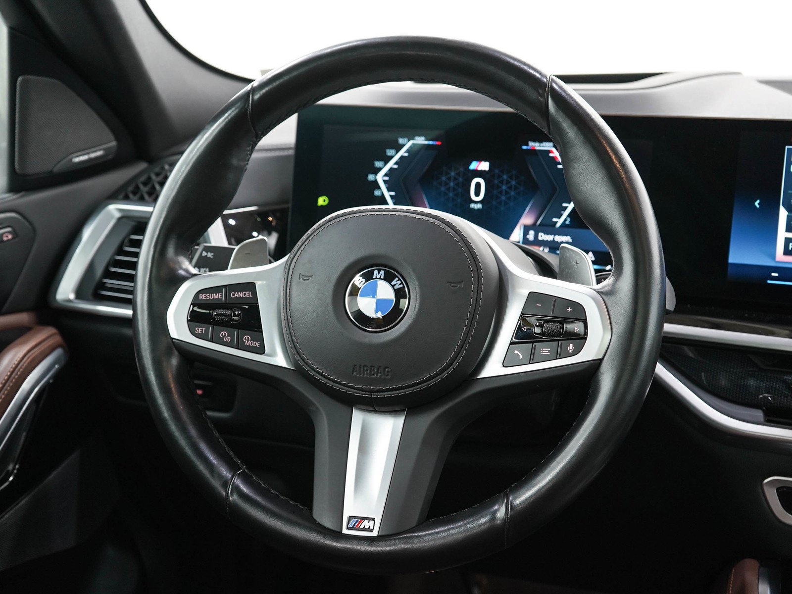Used 2024  BMW xDrive40i Sports Activity Coupe image 18