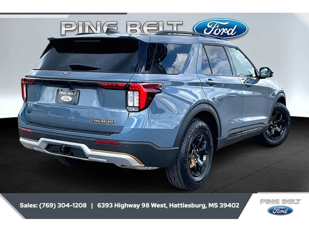 New 2026 Vapor Blue Metallic Ford Tremor® image 11