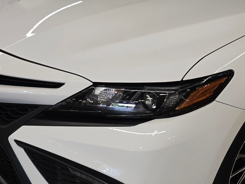 Used 2023 White Toyota SE image 14