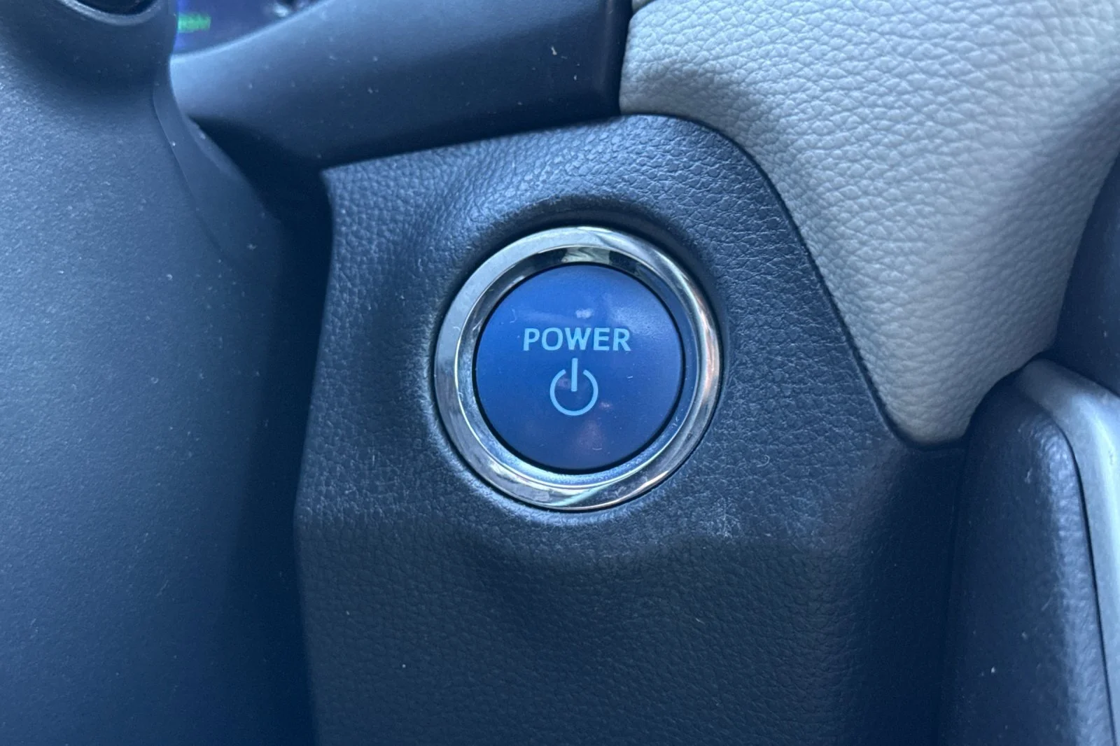 Used 2020 White Toyota Limited image 25
