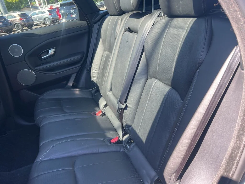 Used 2018 Gray Land Rover Landmark Edition image 7