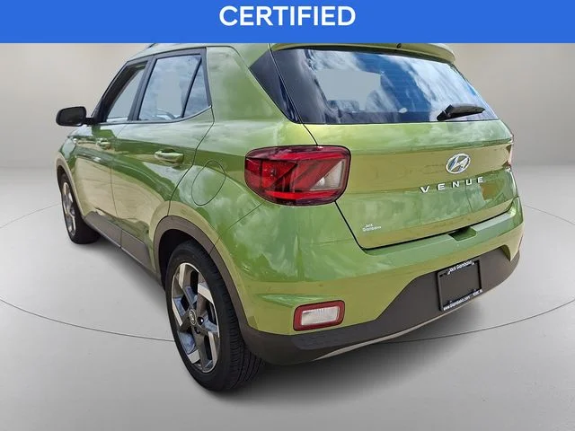 Used 2023 Green Hyundai SEL image 7