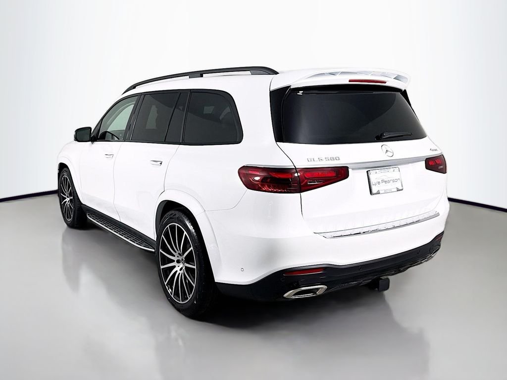 New 2026 MANUFAKTUR Moonlight White Metallic Mercedes-Benz GLS 580 image 3