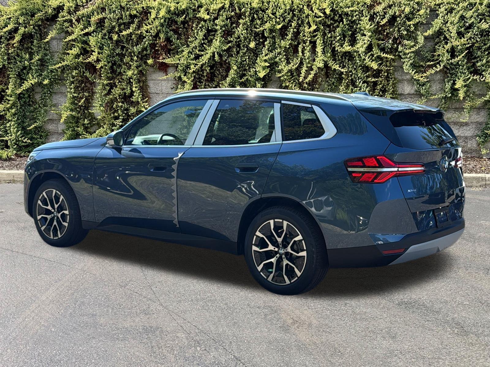 New 2026 Arctic Race Blue Metallic BMW 30 xDrive image 6