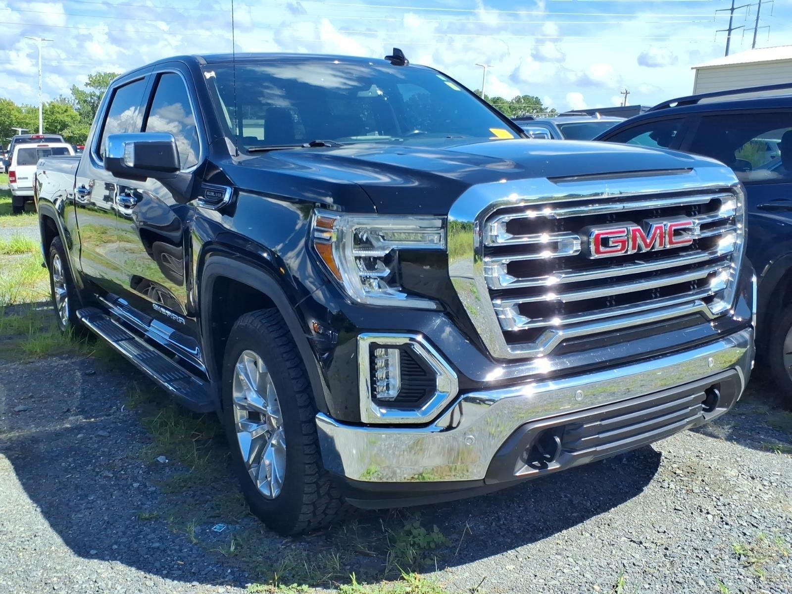 Used 2021 Onyx Black GMC SLT image 5