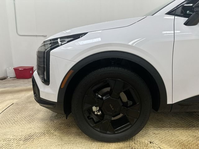 Used 2026 White Kia X-Line image 20