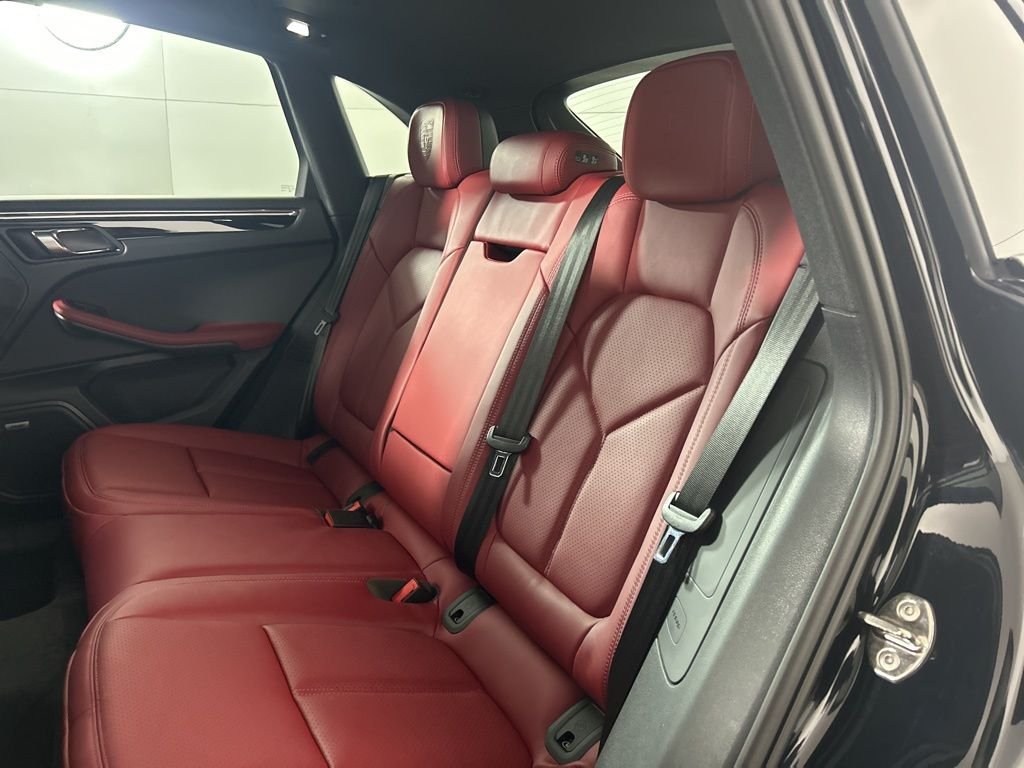 2026 Porsche Macan S - Photo 18