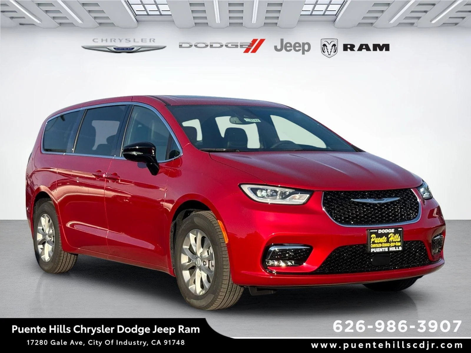 2026 Chrysler Pacifica Limited AWD's photo