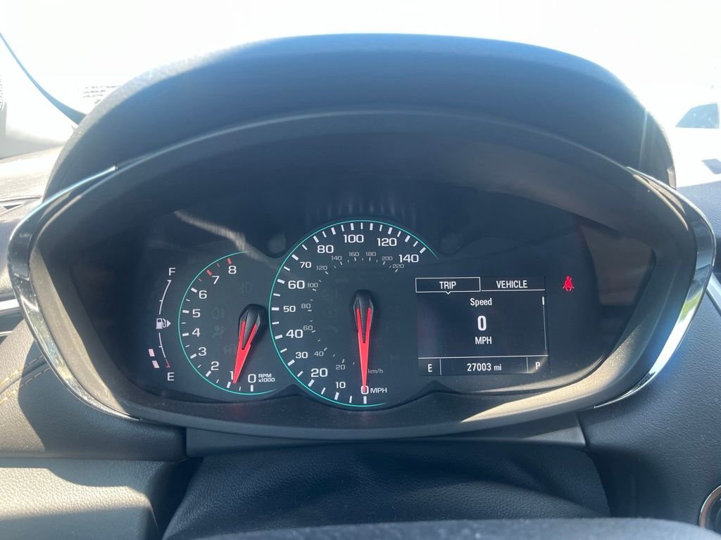 Used 2022 White Chevrolet LT image 12