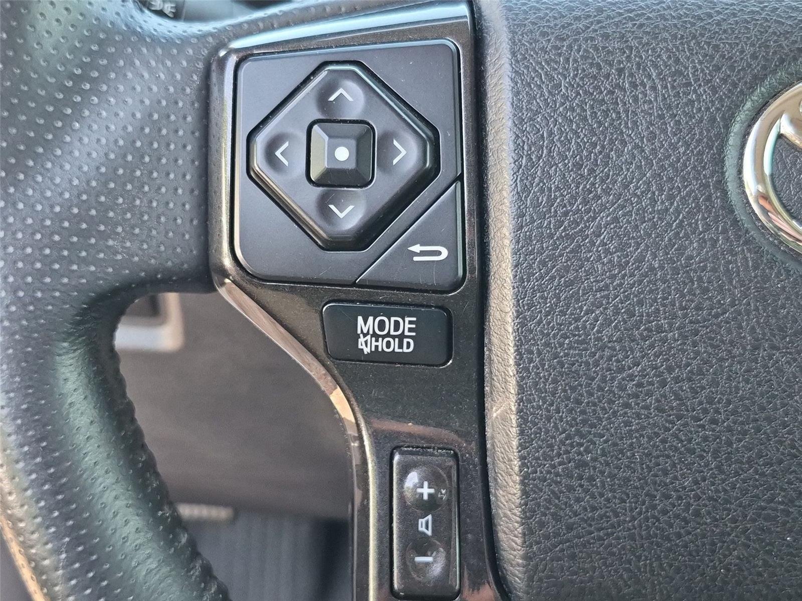 Used 2019 Blizzard Pearl Toyota Limited image 19