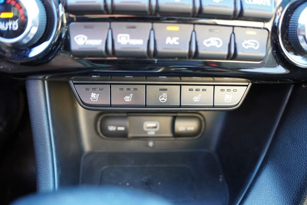 Certified Used 2020 Black Cherry Pearl Kia SX image 7