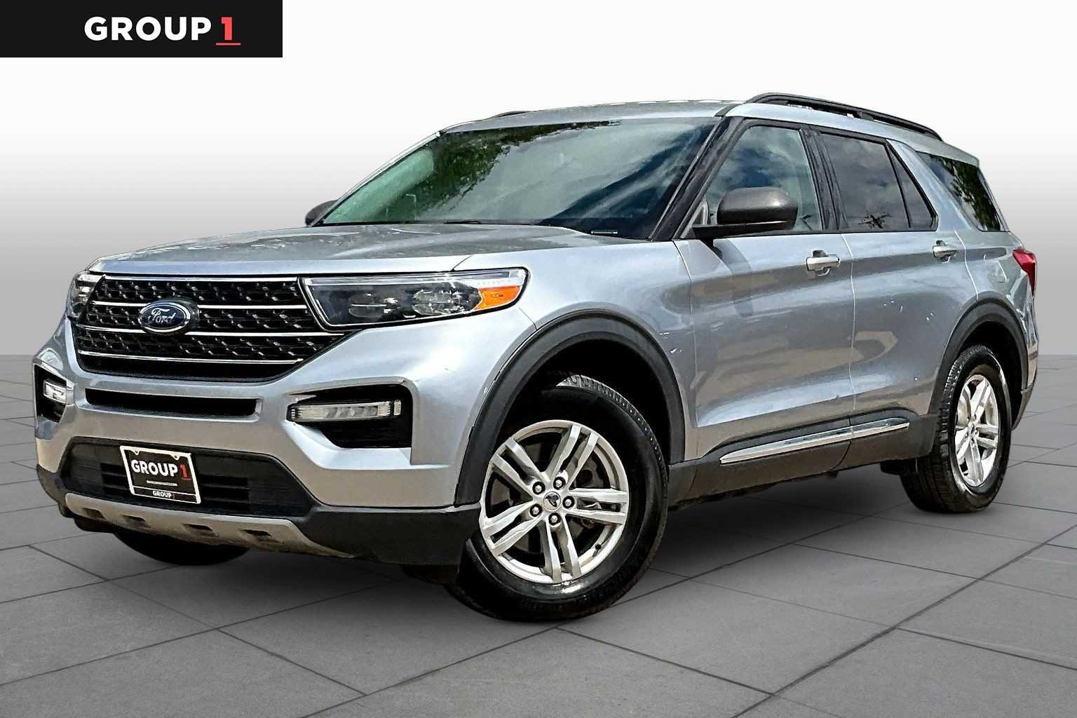 2022 Ford Explorer XLT 4WD's photo