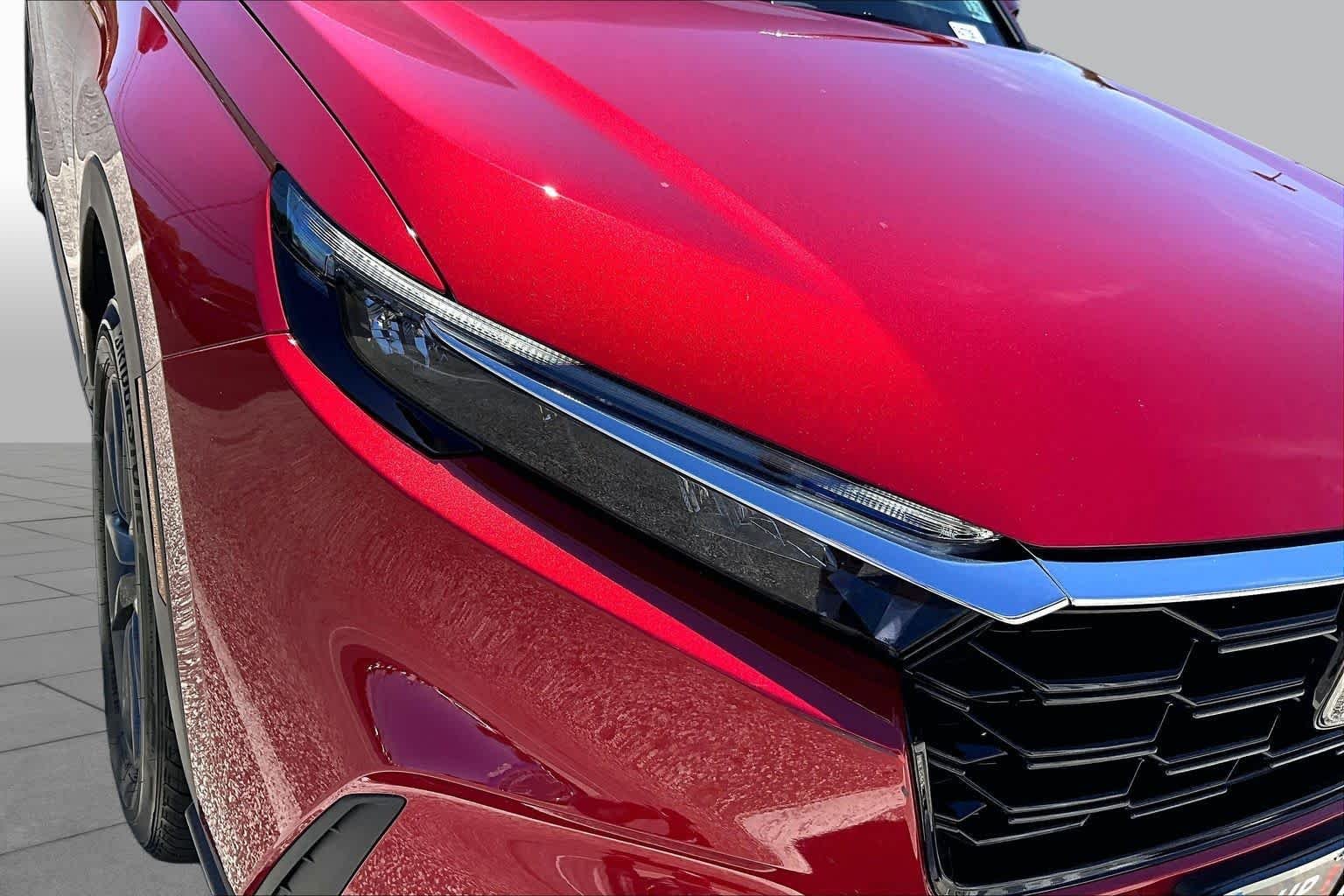 Used 2026 Radiant Red Metallic Honda EX-L image 26