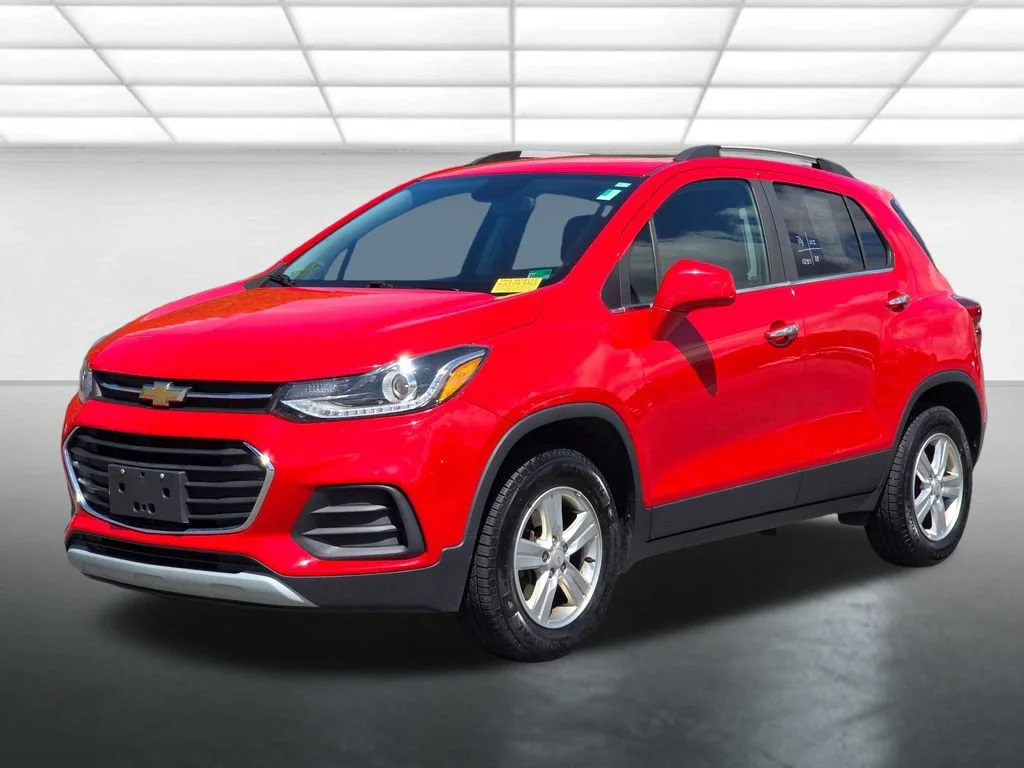 Used 2020 Chevrolet Trax LT with VIN KL7CJPSB6LB341975 for sale in Spruce Pine, NC