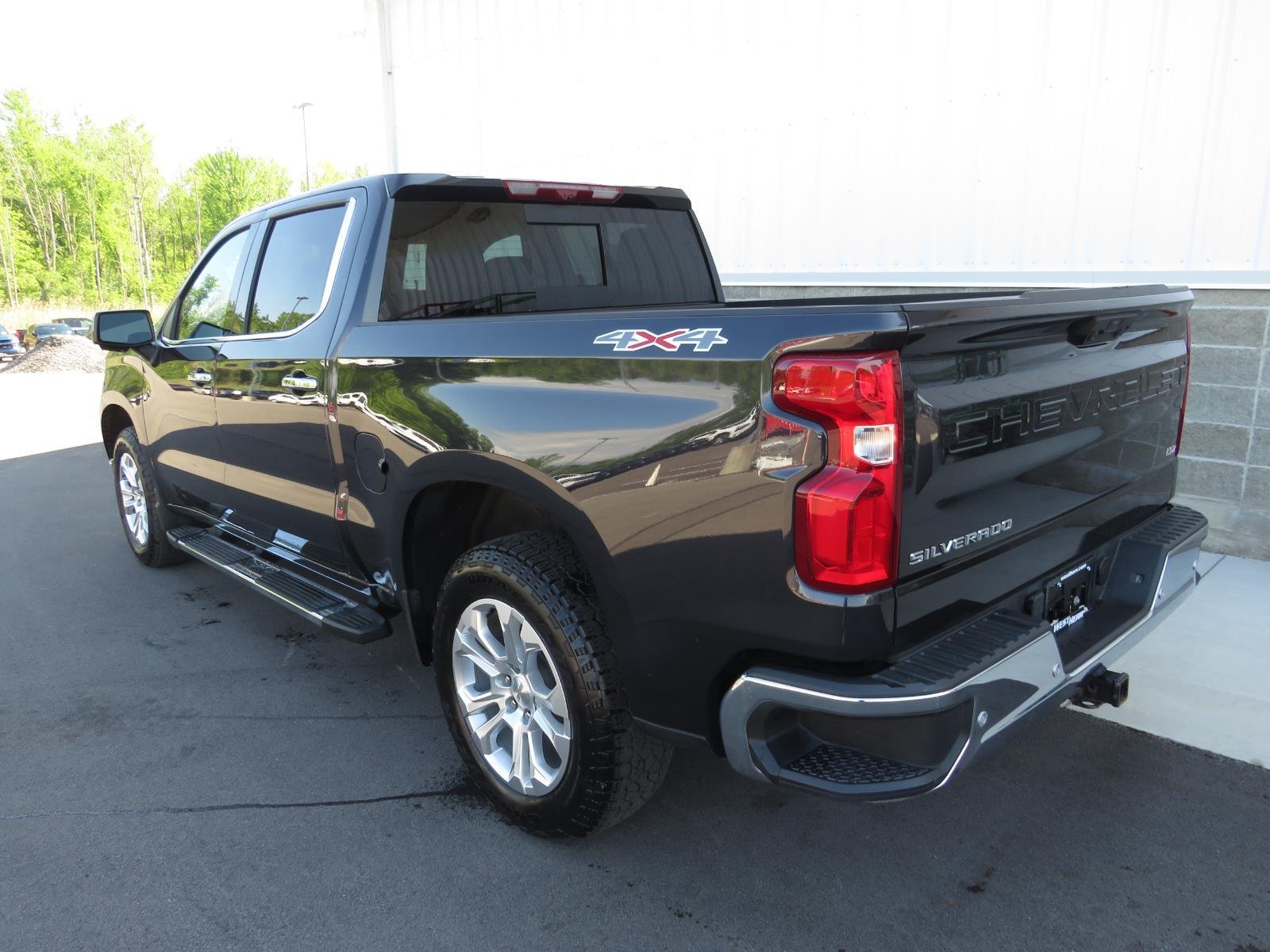 Used 2023 Ash Chevrolet LTZ image 14