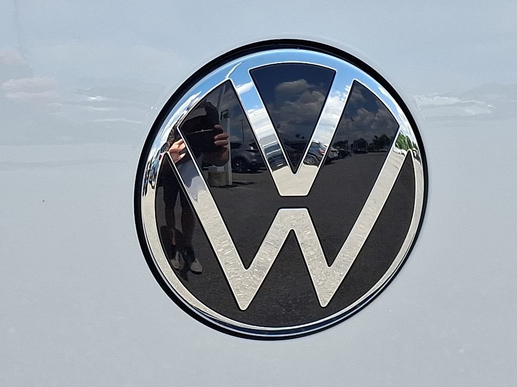 Used 2026 White Volkswagen 2.0T image 29
