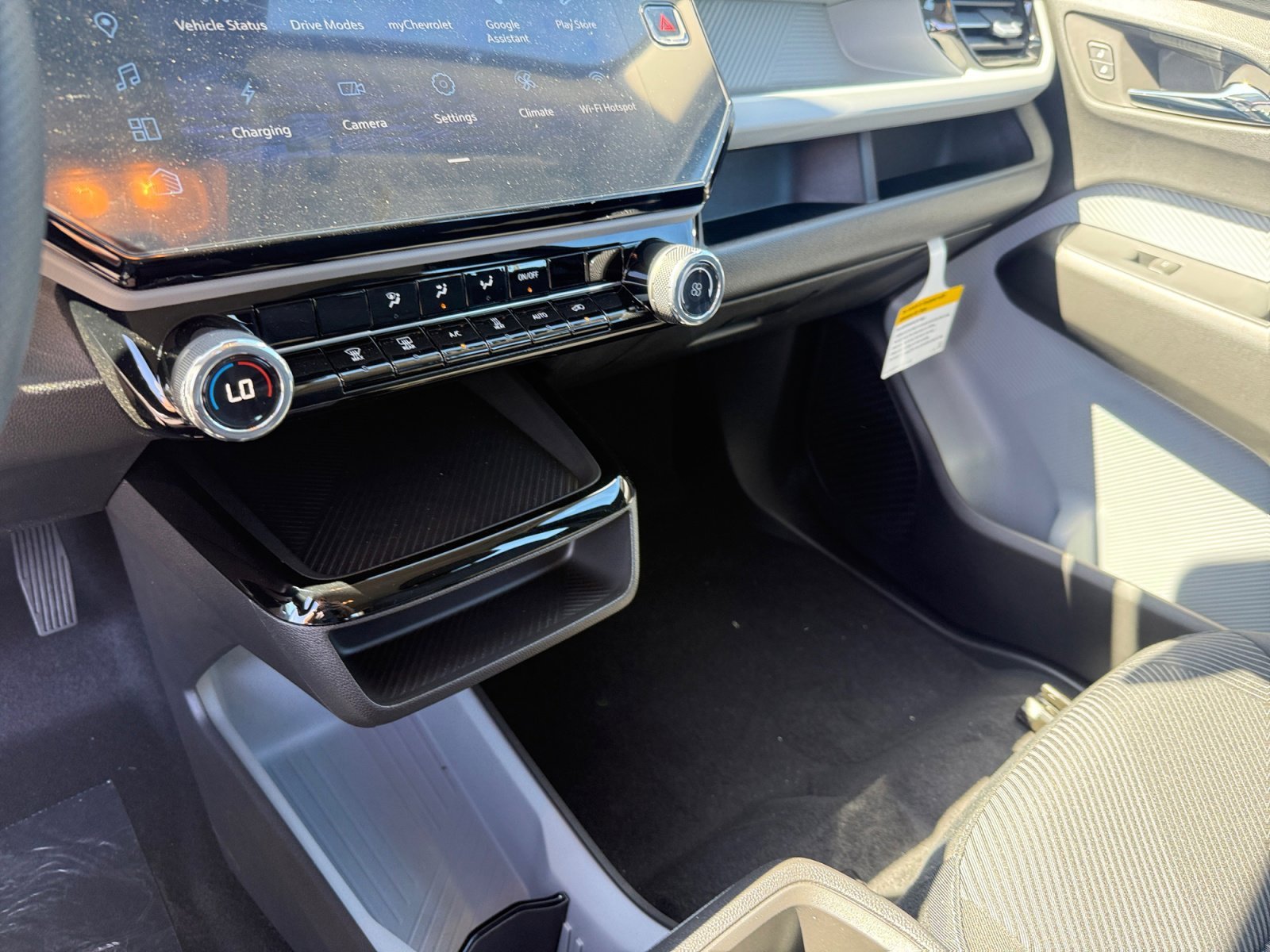 New 2027 Sterling Grey Metallic Chevrolet LT image 13