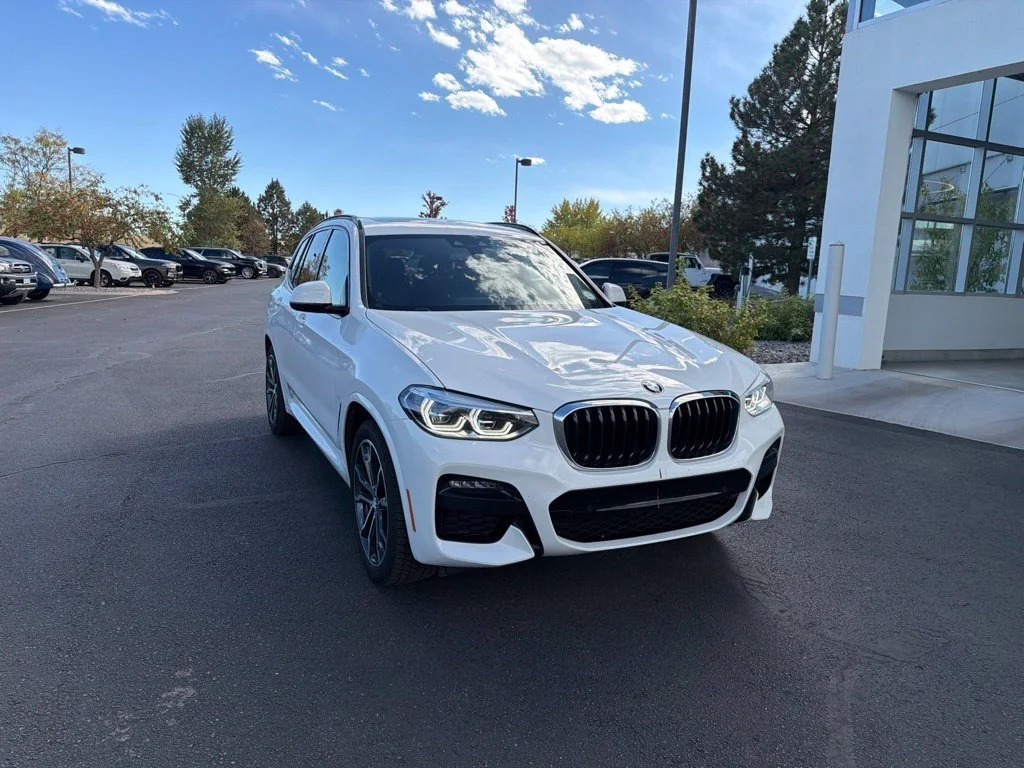 Used 2021 Alpine White BMW xDrive30i image 7