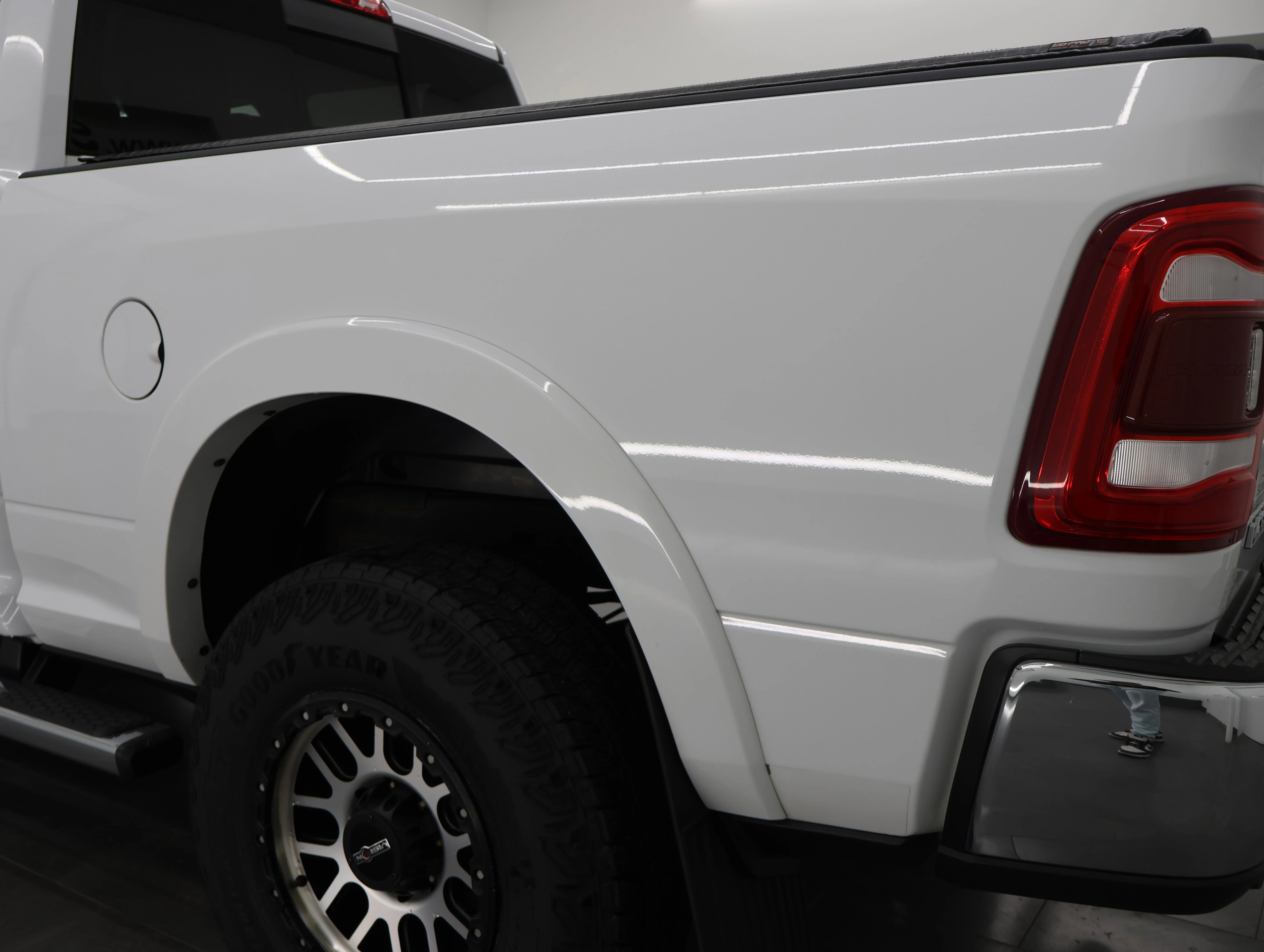 Used 2021 Bright White Clearcoat Ram Laramie image 29