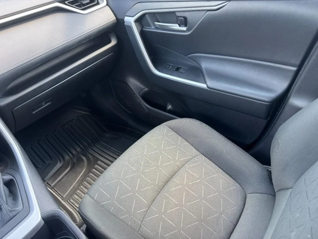 Used 2024 White Toyota XLE image 18